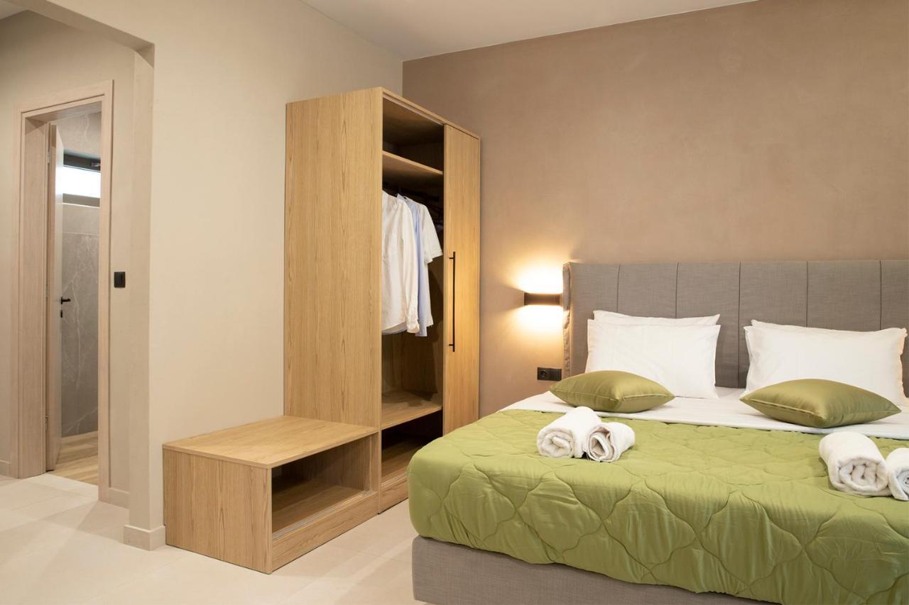 Olympus Suites Paralía Panteleímonos Eksteriør bilde