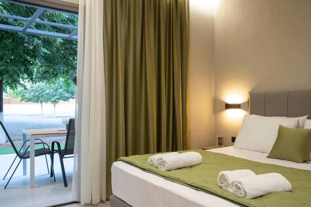 Olympus Suites Paralía Panteleímonos Eksteriør bilde