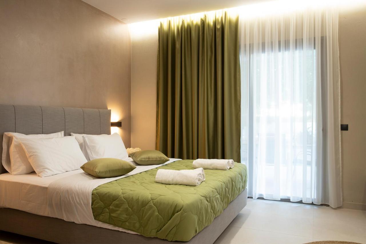 Olympus Suites Paralía Panteleímonos Eksteriør bilde