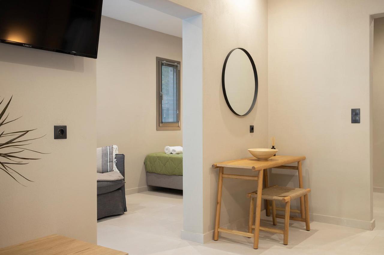 Olympus Suites Paralía Panteleímonos Eksteriør bilde